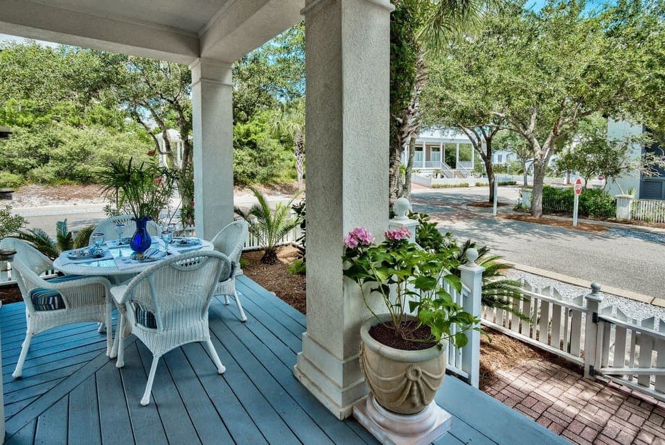 Dining on the Veranda