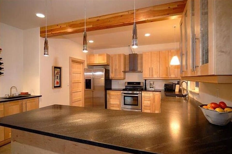 gorgeous kitchen with amazing countertops
