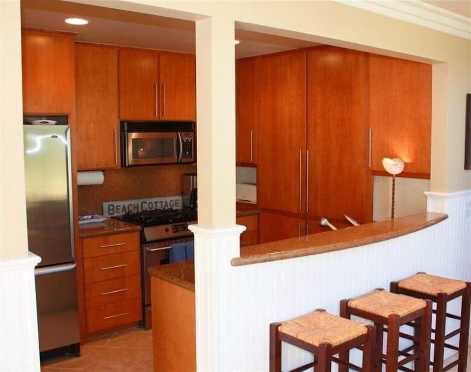 Upgraded Kitchen fully equipped