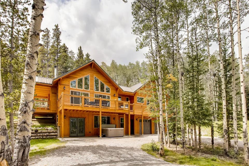 Starry Pines Lodge