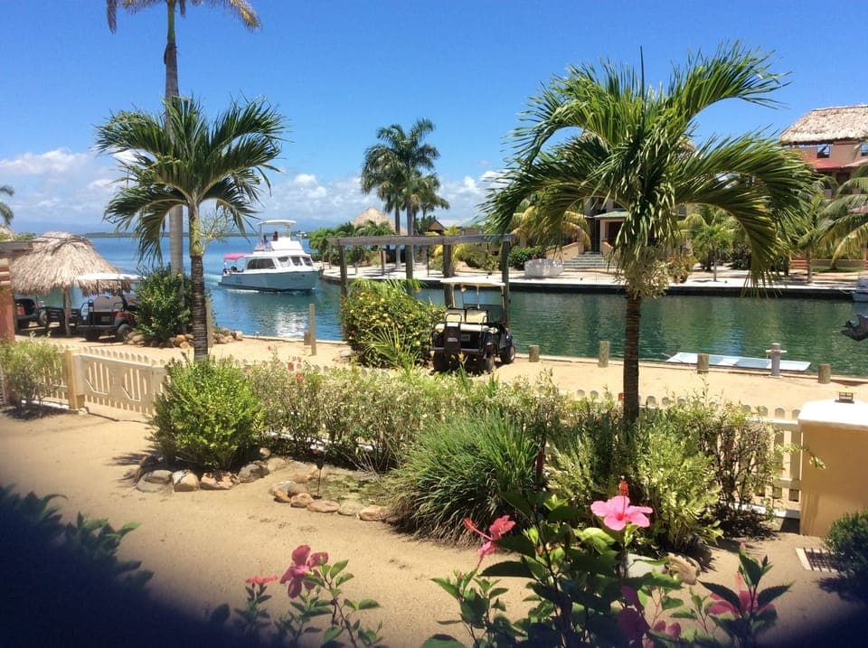 Watch the boats from front patio on the Lagoon.