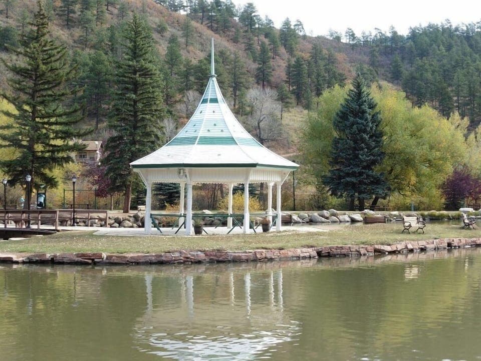 Town Gazabo