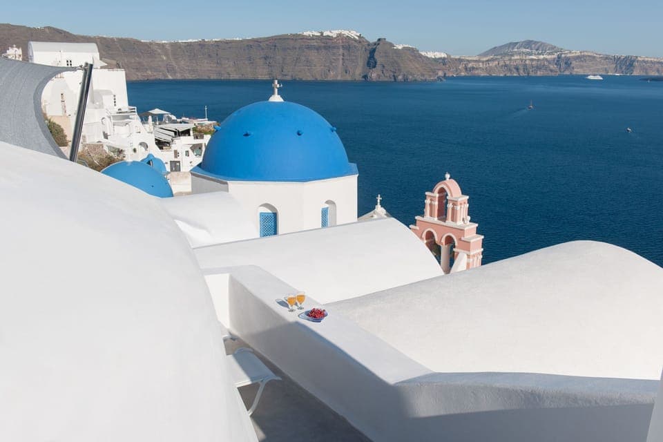 Oh God you spend so much blue
so that we cannot see you...
Odysseus Elytis