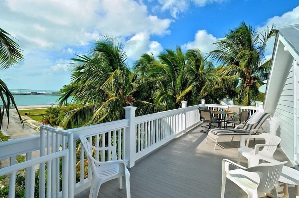 Top Floor Deck