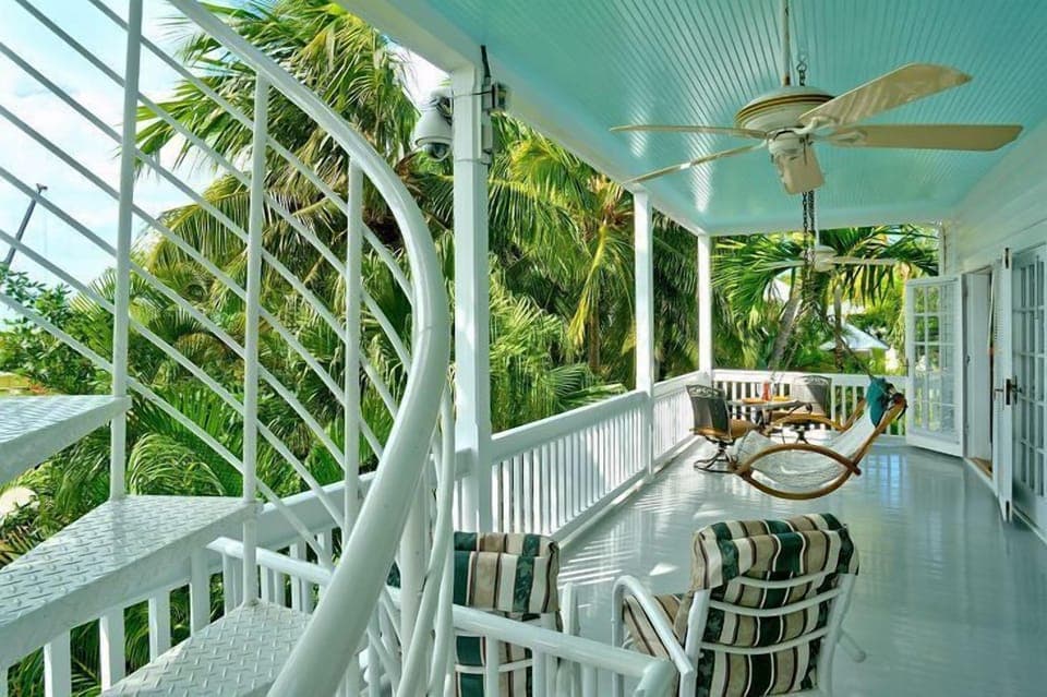 2nd Floor Deck
