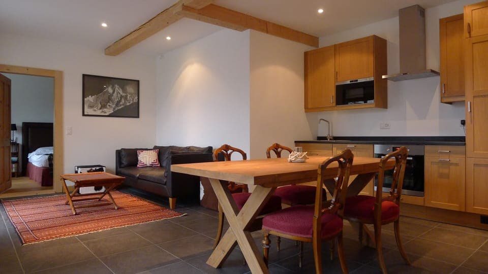 Kitchen and living room (lower ground floor)