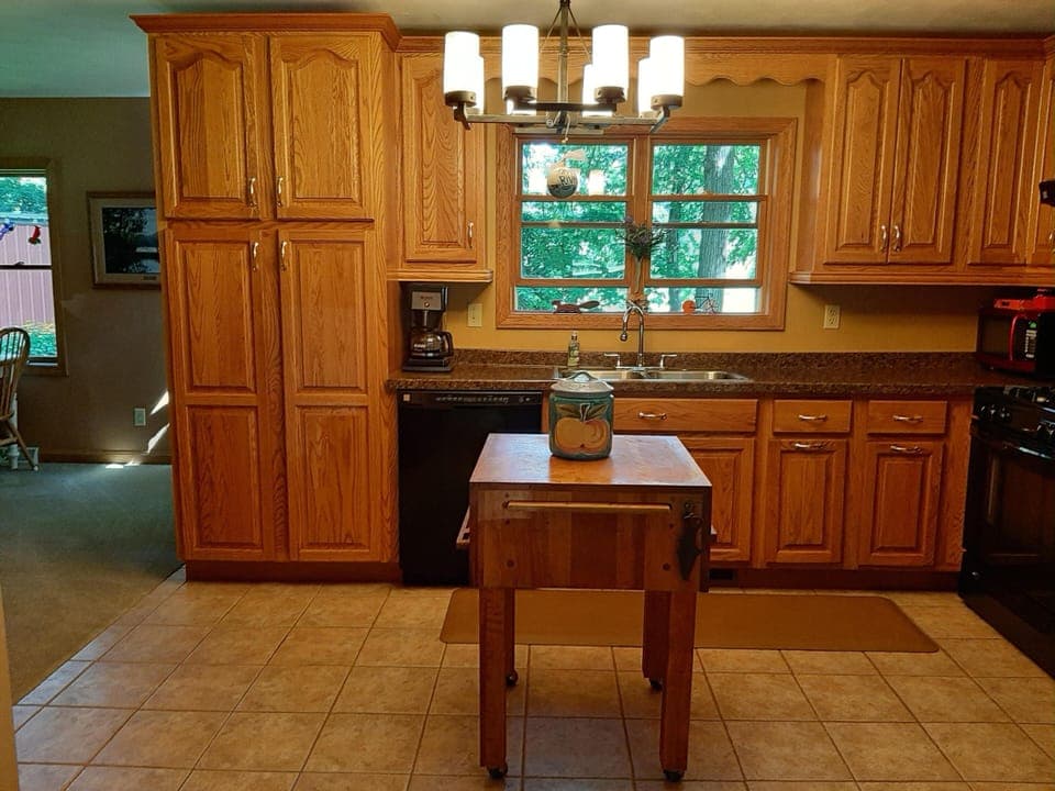 fully equipped kitchen