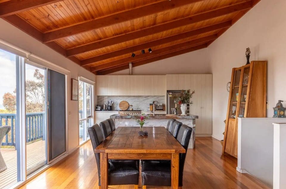 Dining table for 6-10 people