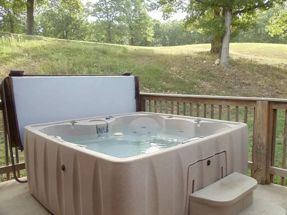 Hot tub - back deck 