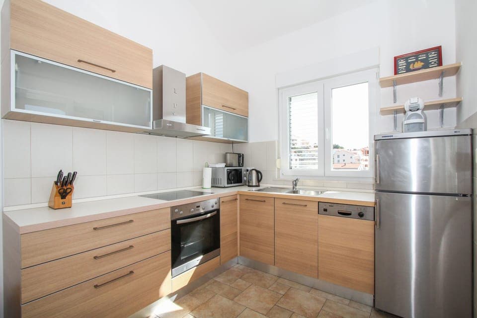 Completely equipped, brand new kitchen where you have everything you need...