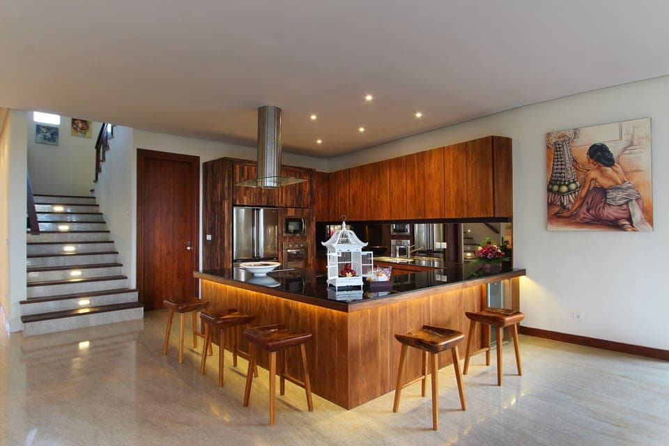 Kitchen and dinning area