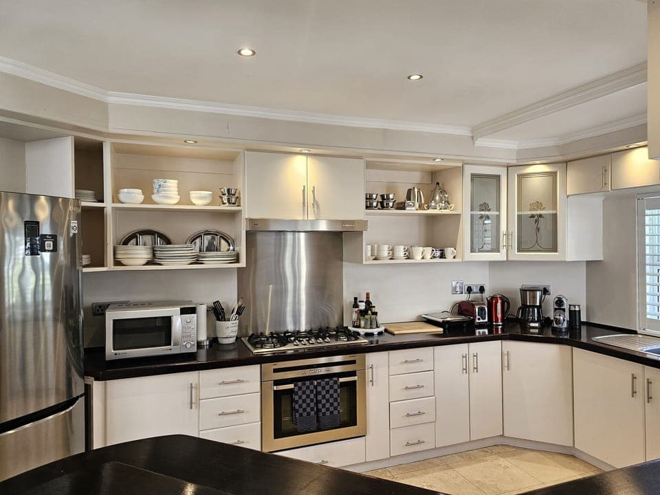 Full equipped kitchen
