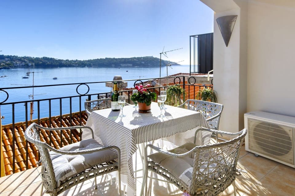 Stunning view over the Bay of Villefranche sur Mer.....