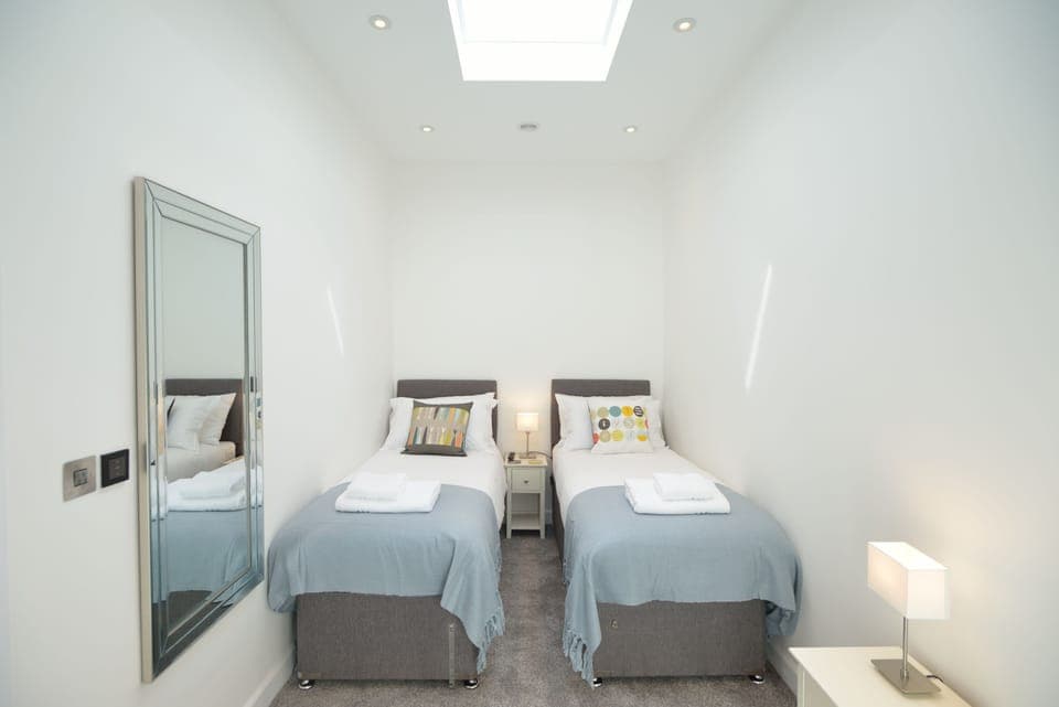 Twin or kingsize bedroom