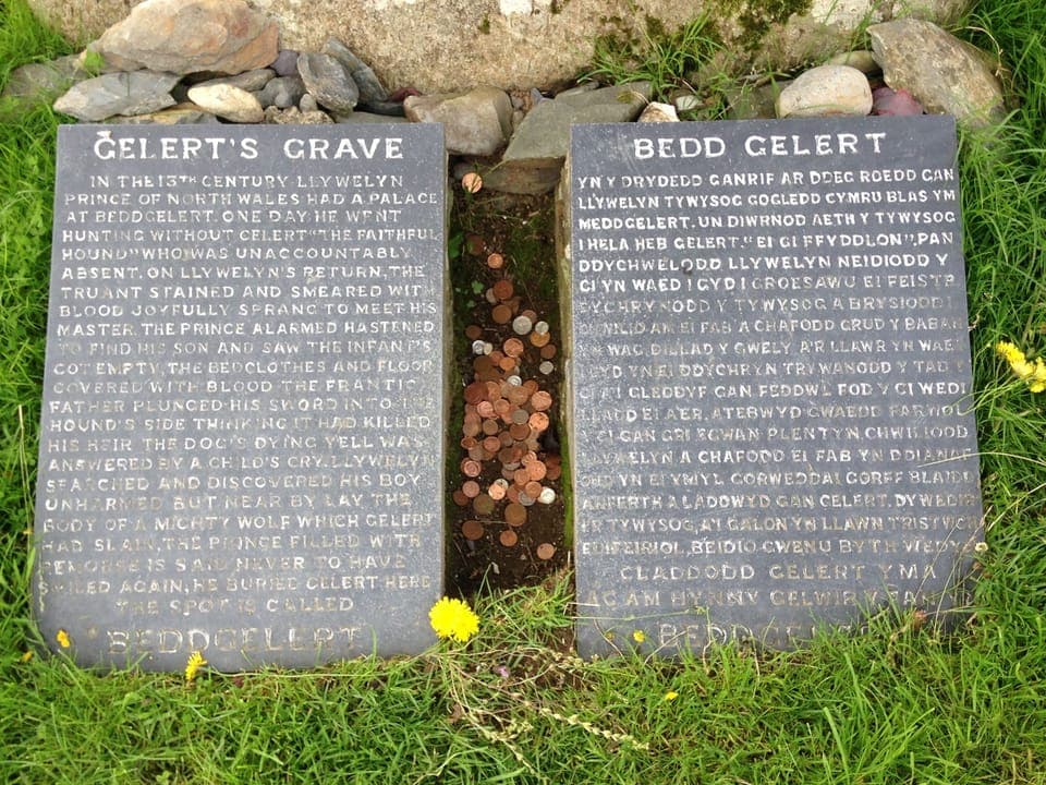 The story and grave of Gelert ... a delightful  short stroll from the cotta