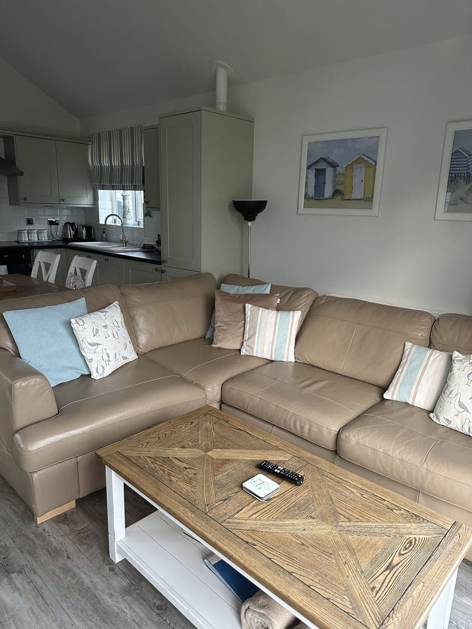 Large comfy L shaped Sofa to lounge on whilst watching Smart tv includes Netflix