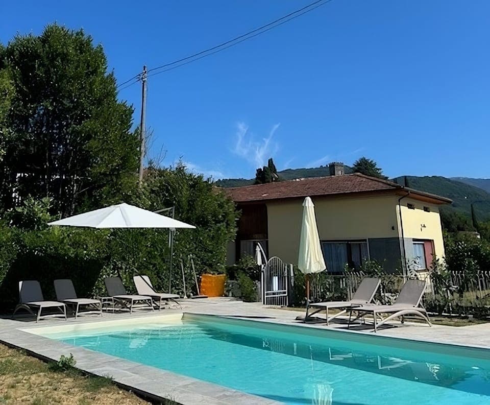 Private pool - June to September