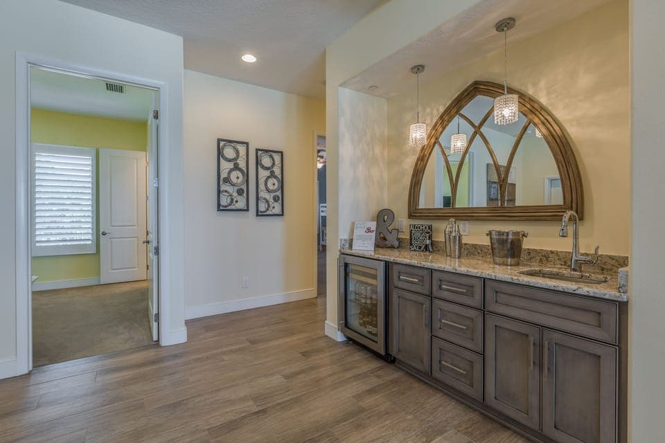 Wet bar