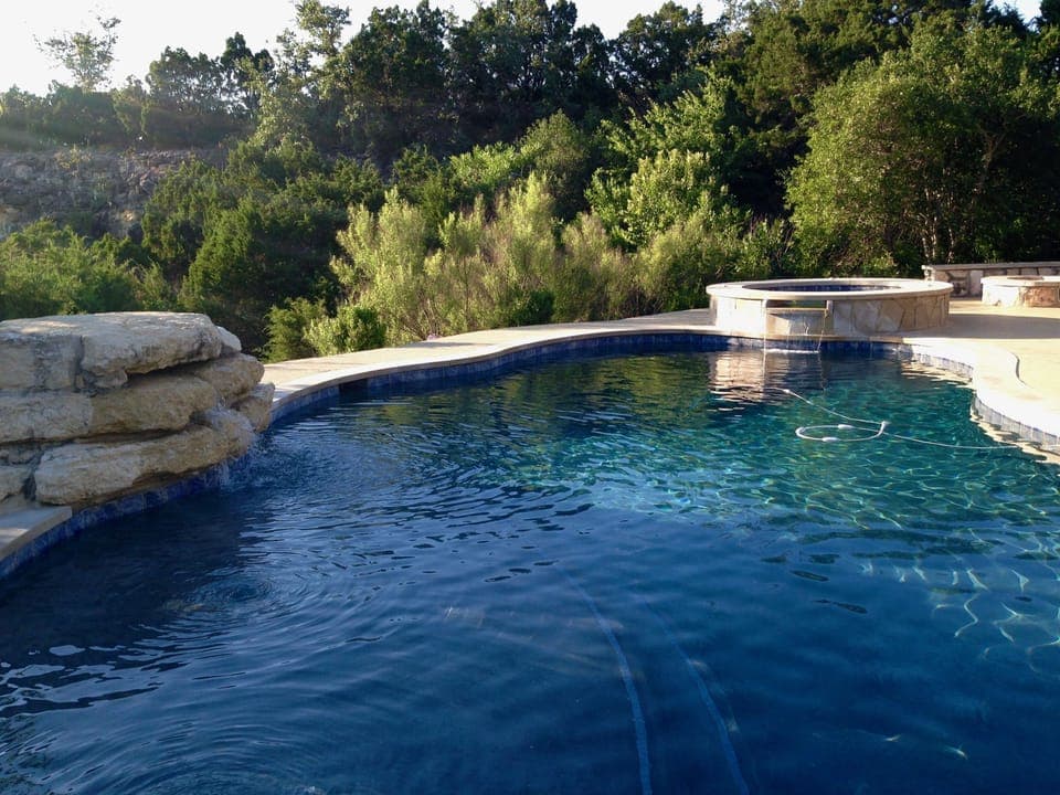 A hidden oasis in the Texas Hill Country with easy access to downtown
