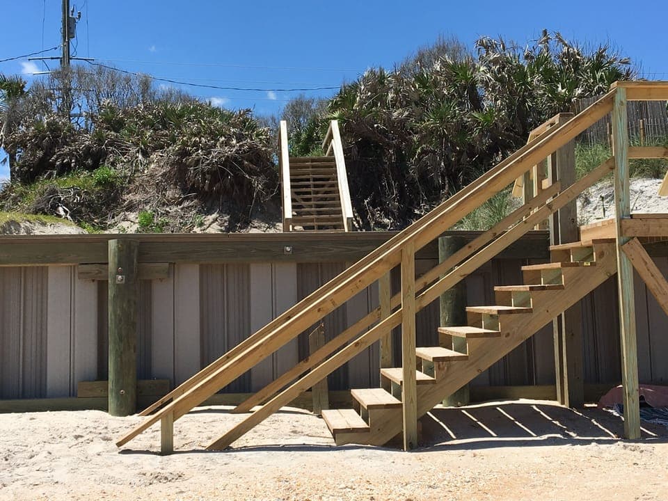 Access to beach level