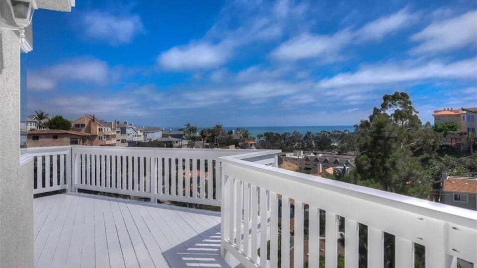 Superior ocean view deck