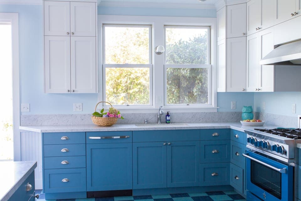 Kitchen (recently remodeled)