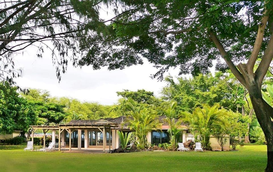 Side of house facing the ocean.