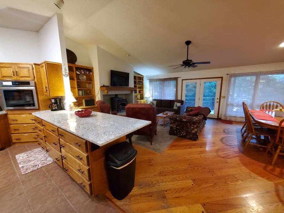 Very Nice Open Layout