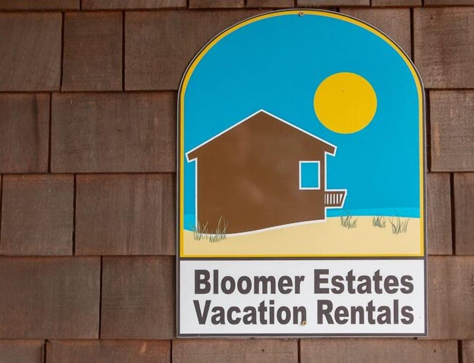 Sunset Romance - Managed by Bloomer Estates Vacation Rentals