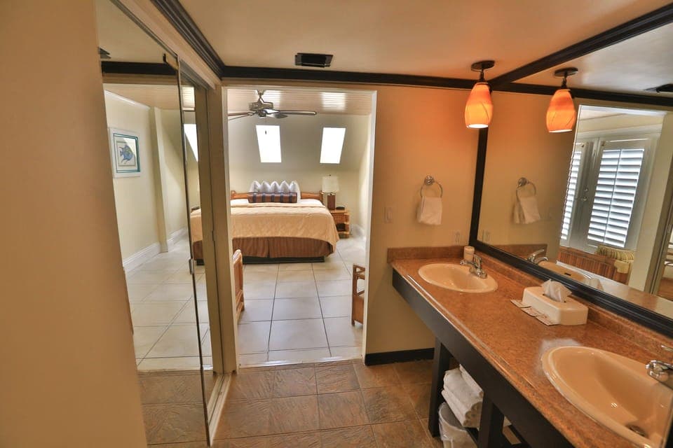 Upstairs Master Bath #2 attached to king bedroom “king bed #3”