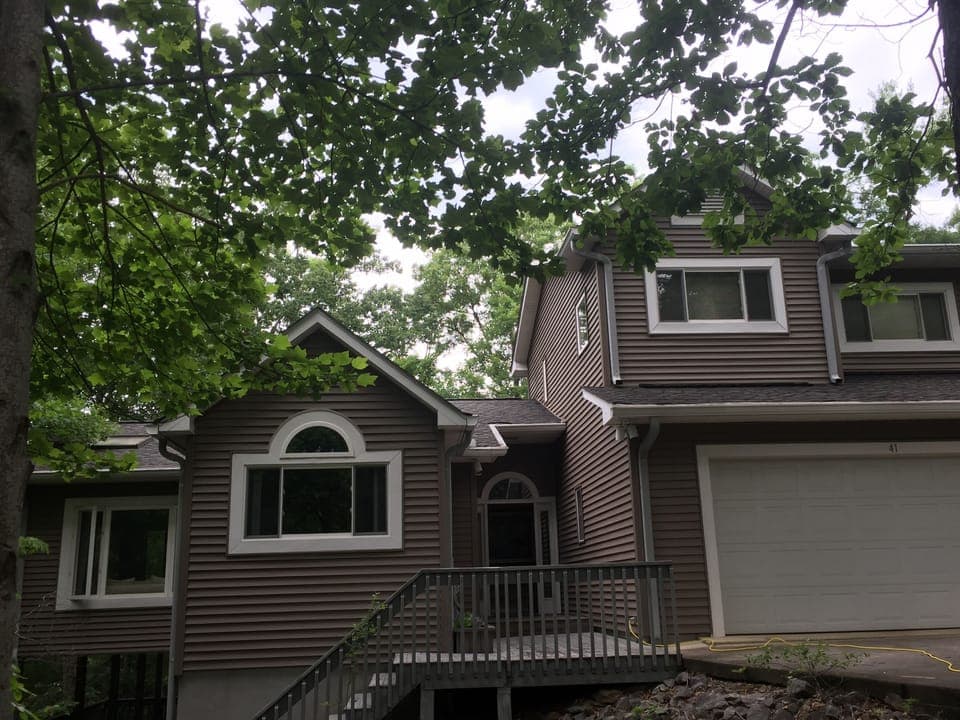 Get so much more than a cabin in the woods. Luxury, location privacy 2000 sq ft