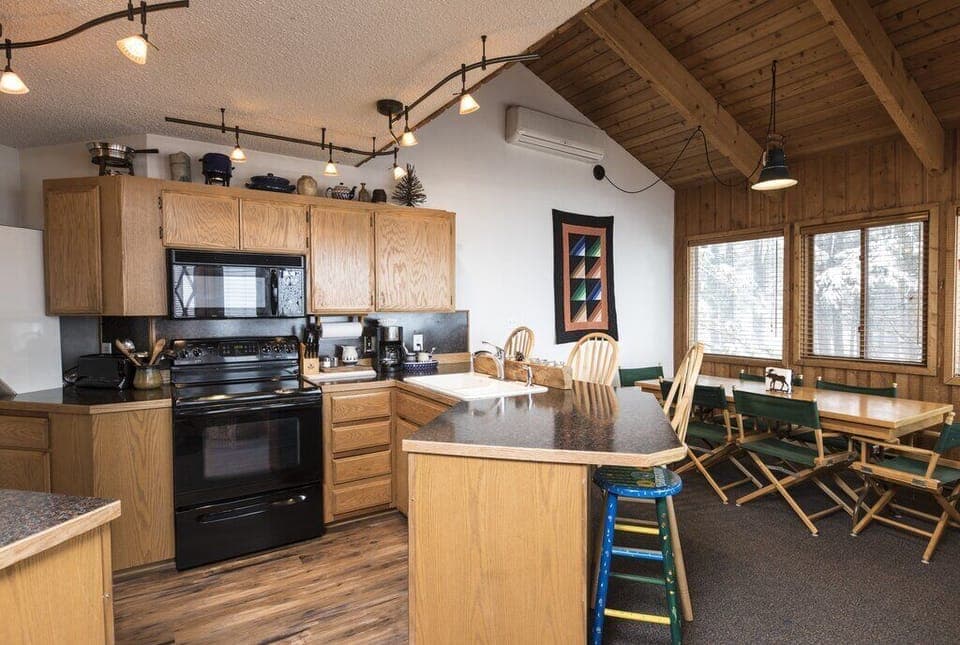 Open kitchen into dining room.