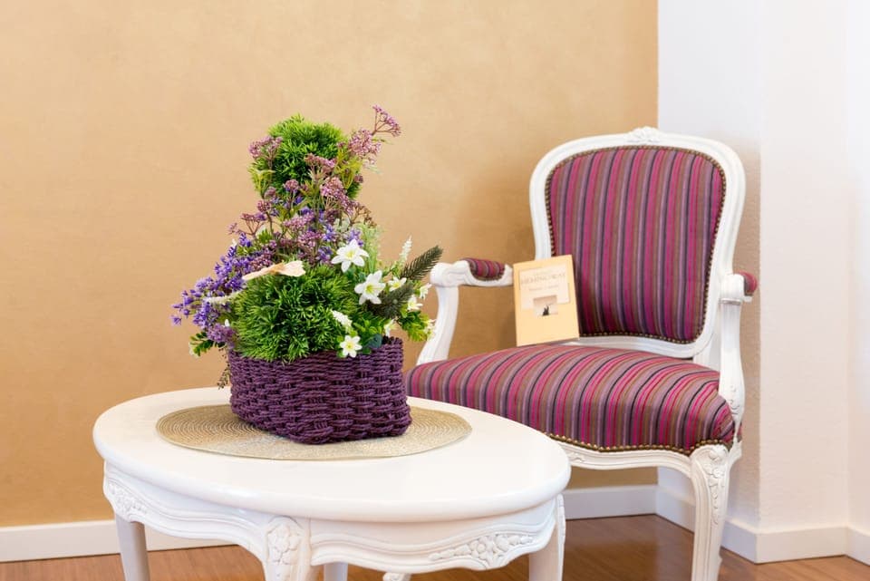 Bedroom number one, sitting area