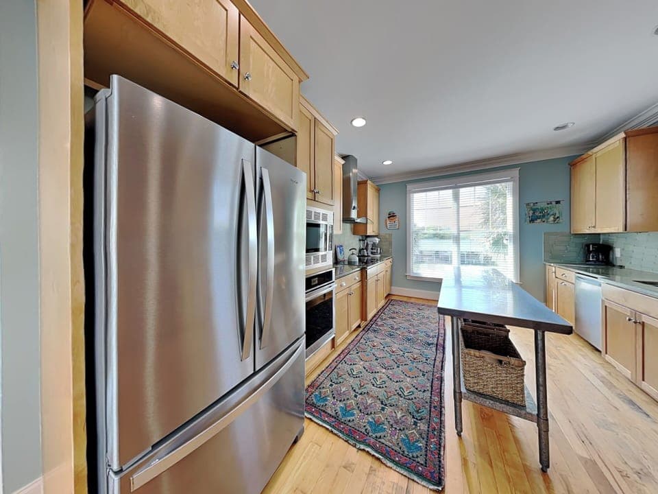 Full Size Kitchen