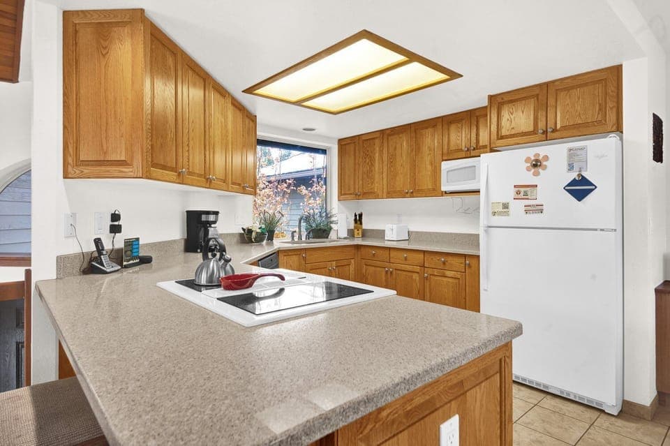 Fairway Village 8 - Kitchen