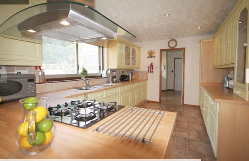 Large kitchen plus a second small kitchen