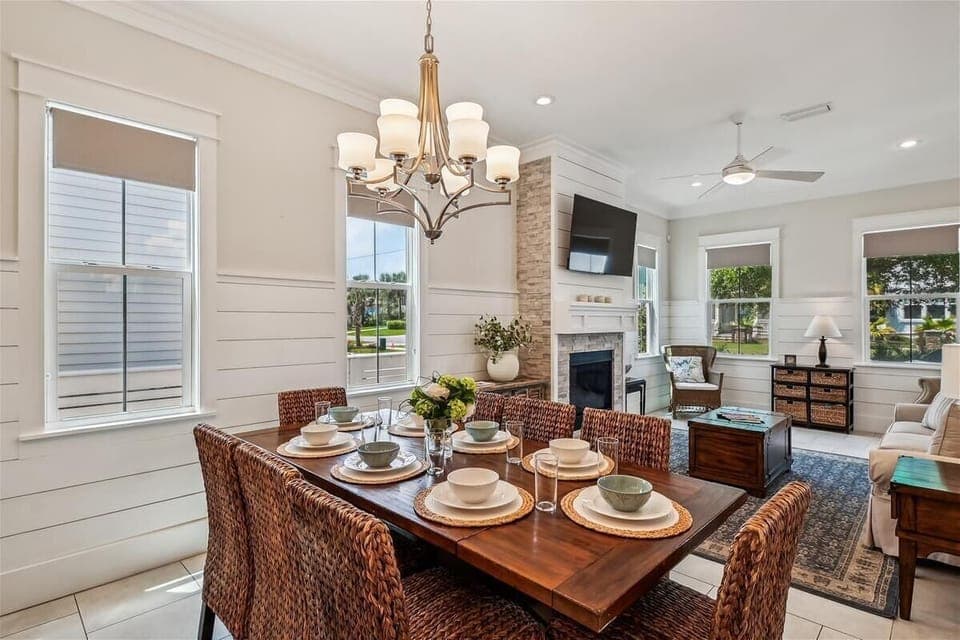 Perfect Space for Gatherings with Friends & Family!