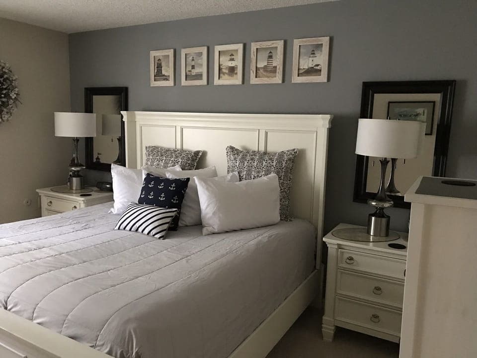 Master Bedroom - King Bed