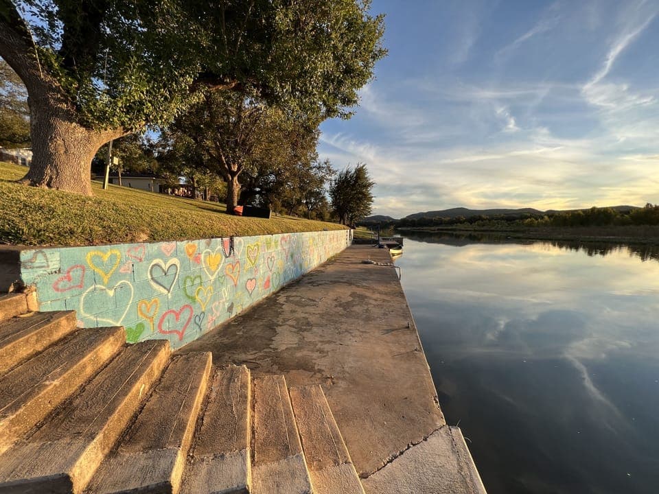 Bulk head of LOVE by the LAKE (80ft waterfront)