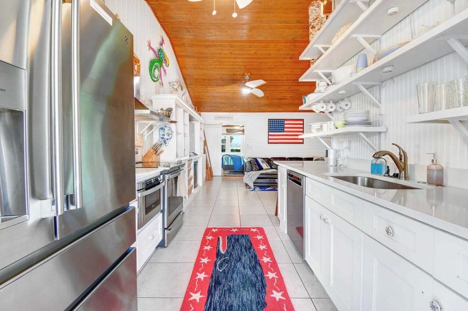 Full kitchen with all the amenities from home