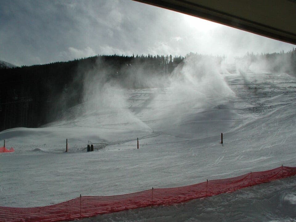Snowmaking early season, kitchen view