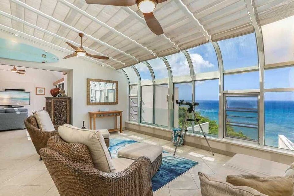 Open spaces combine with sweeping ocean views.