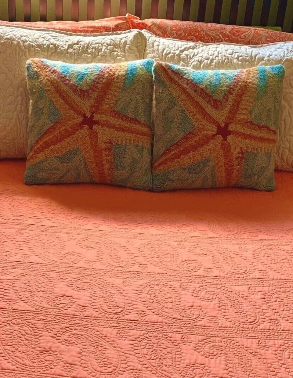 Take time to relax at the Starfish Cottage just steps to the Pacific Ocean 🌊 