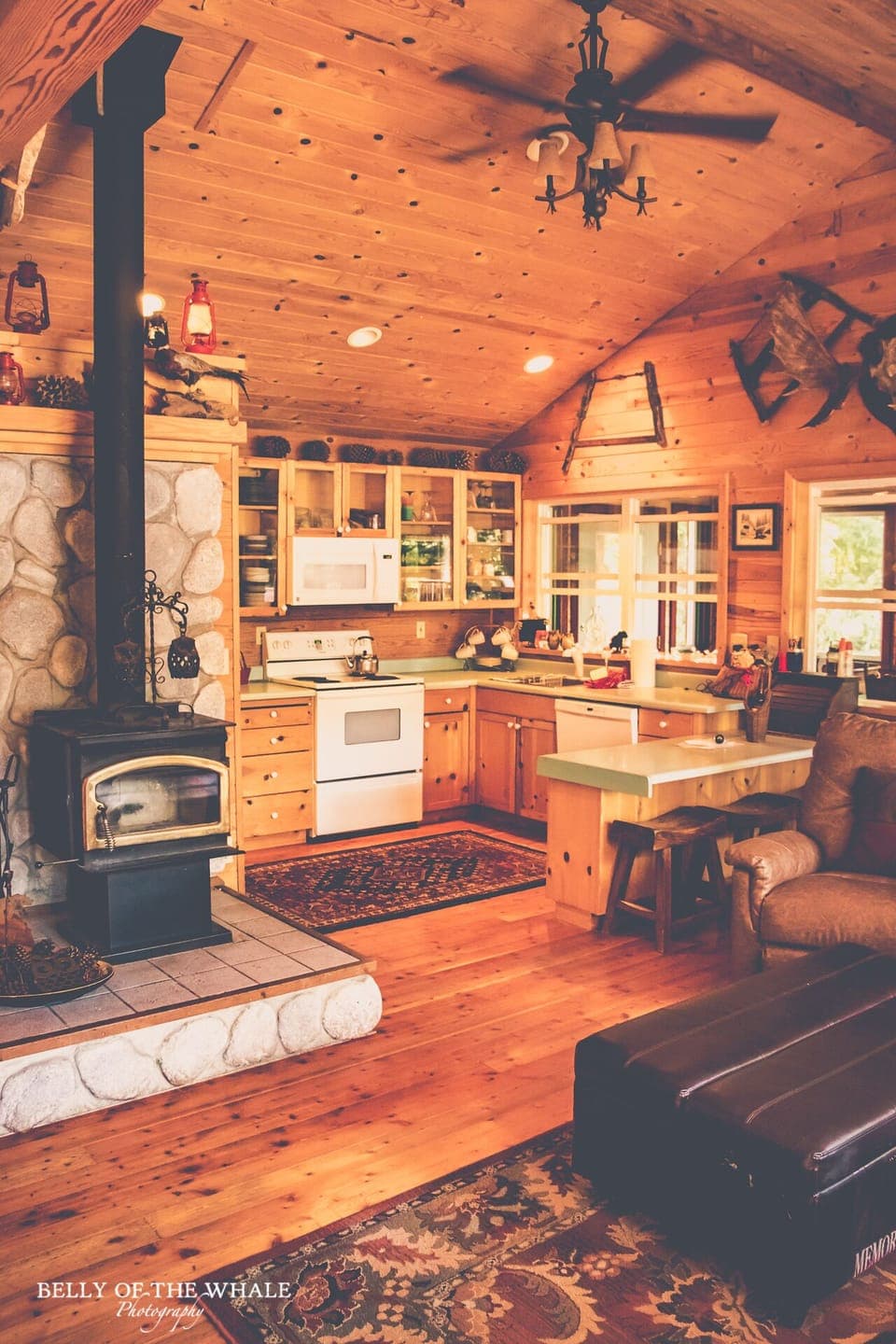 Enjoy our spectacular open floor plan and our elegant kitchen. 