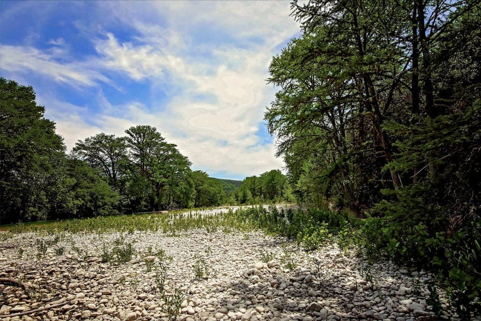 Personal access to the Frio River