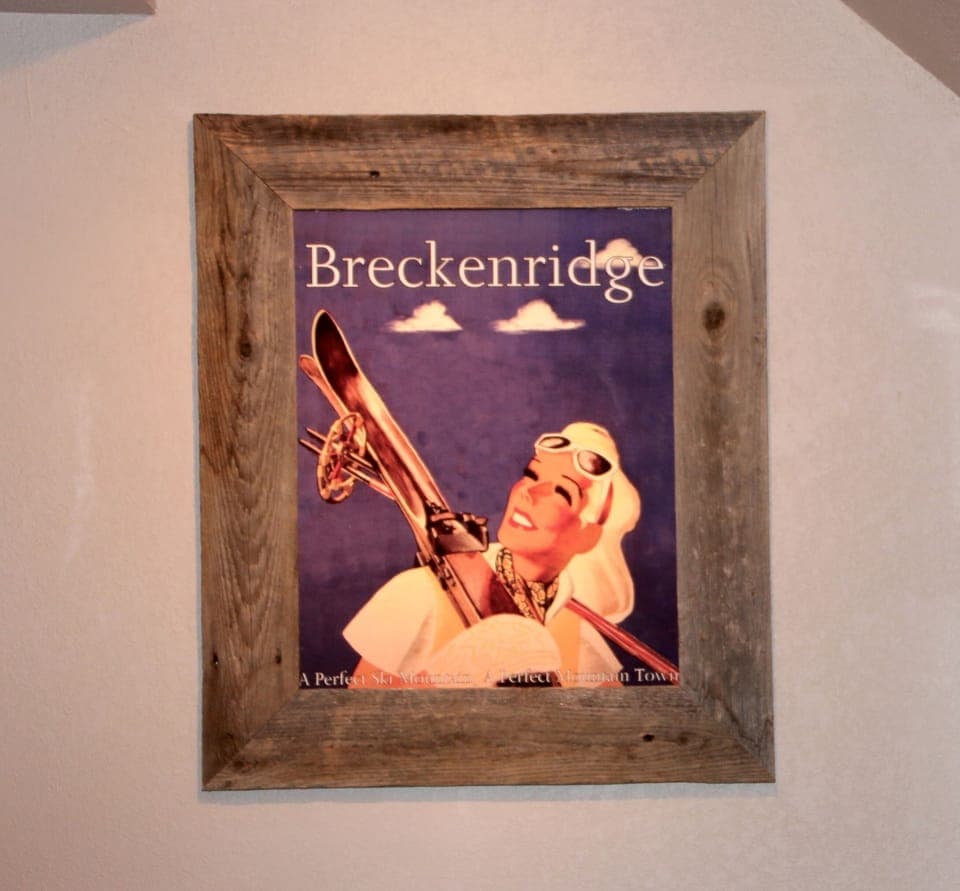 Vintage ski art work through out.