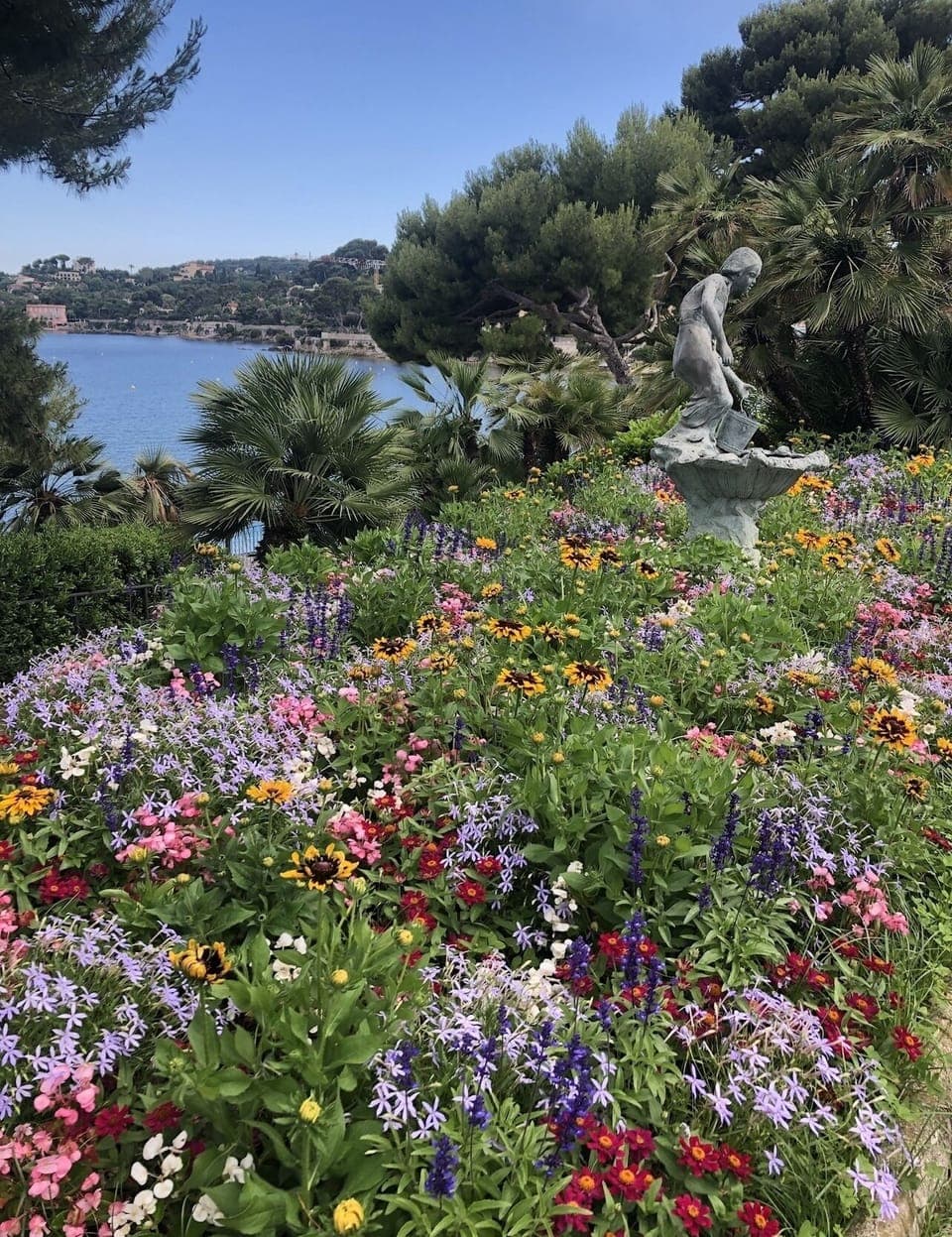 'Beaulieu' means 'beautiful place' in French. It is a jewel of a village.