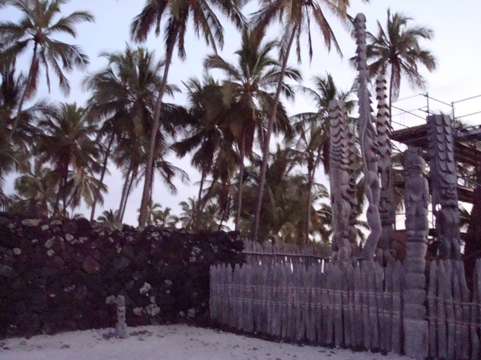 Nearby historic City of Refuge 4 miles from Hale Hanai