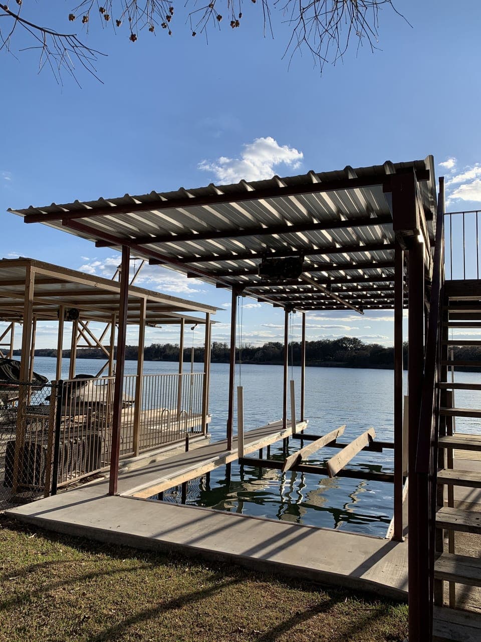 Guest boat lift