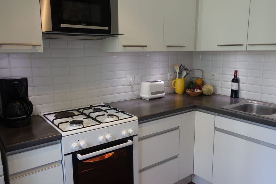 Full kitchen if you want to cook at home.